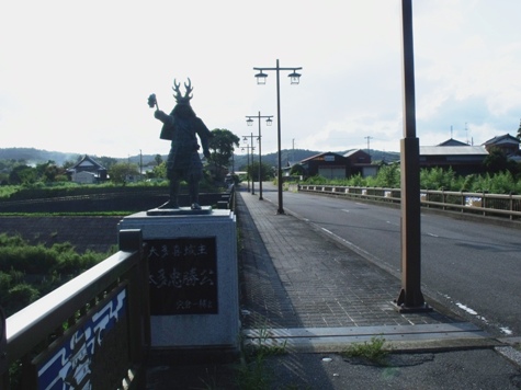 画像ー253 大多喜町・忠勝の像と柳原地区といすみ鉄道 025-2