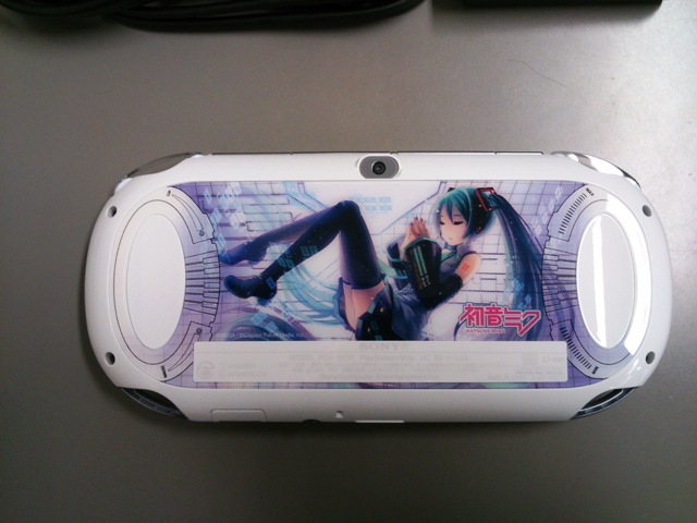 PlayStation Vita 初音ミク Limited Edition来ました！！ | Kyoro's Room Blog