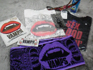 VAMPS LIVE2012ツアーグッズ1