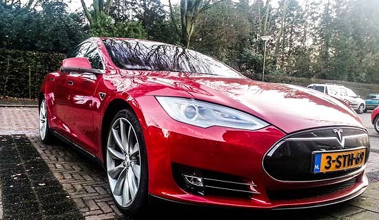 Tesla-Model-S_20140217195504e3e.jpg